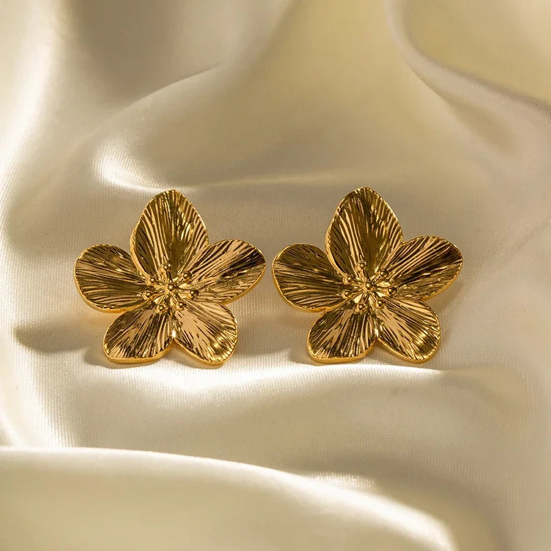 Vintage Floral Stud Earrings